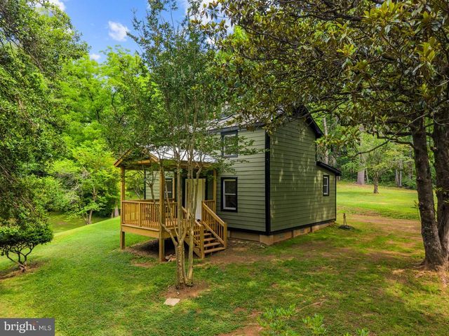 2303 W HOOVER RD, Haywood, VA 22722