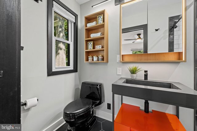 1108 VASSAR RD, Alexandria, VA 22314