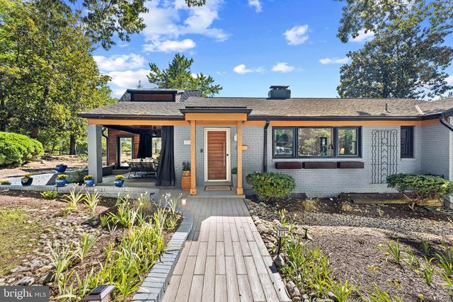 1108 VASSAR RD, Alexandria, VA 22314