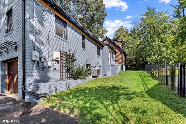 1108 VASSAR RD, Alexandria, VA 22314