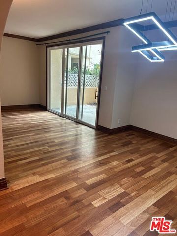 14569 Benefit Street 102, Sherman Oaks, CA 91403