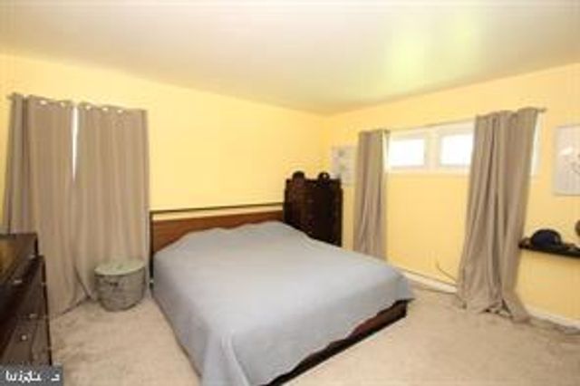 22 CAROLE RD, Newark, DE 19713