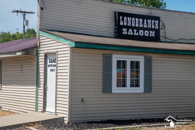 10221 Telegraph Road, Carleton, MI 48117