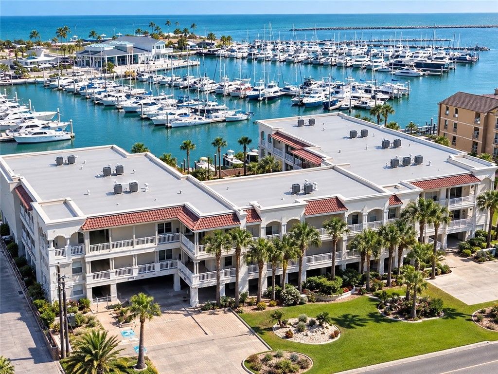 224 W Cotter Ave 206, Port Aransas, TX 78373 — exterior