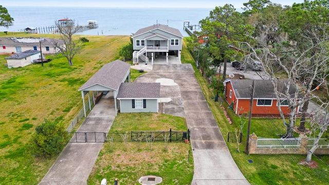 2534 Cliff Drive, Dickinson, TX 77539