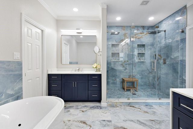 2534 Cliff Drive, Dickinson, TX 77539