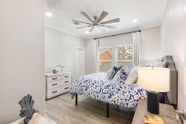 2534 Cliff Drive, Dickinson, TX 77539