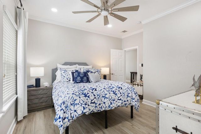 2534 Cliff Drive, Dickinson, TX 77539