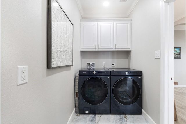 2534 Cliff Drive, Dickinson, TX 77539