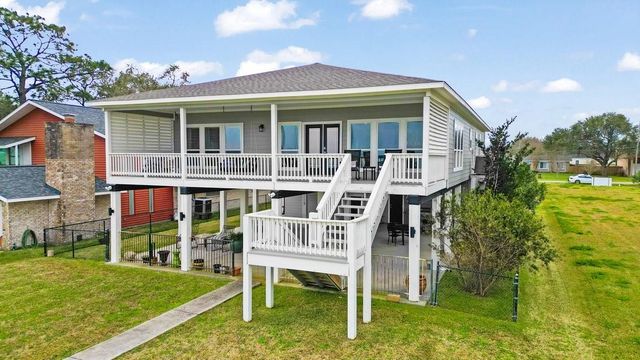 2534 Cliff Drive, Dickinson, TX 77539