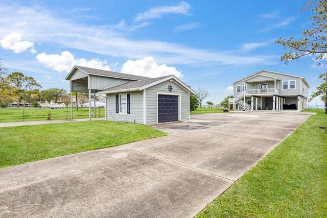 2534 Cliff Drive, Dickinson, TX 77539