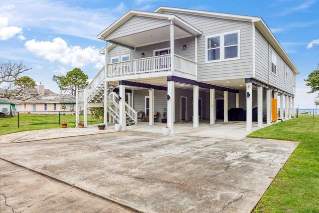 2534 Cliff Drive, Dickinson, TX 77539