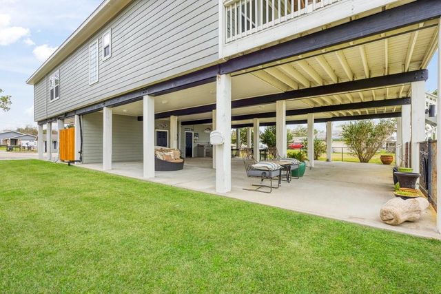 2534 Cliff Drive, Dickinson, TX 77539