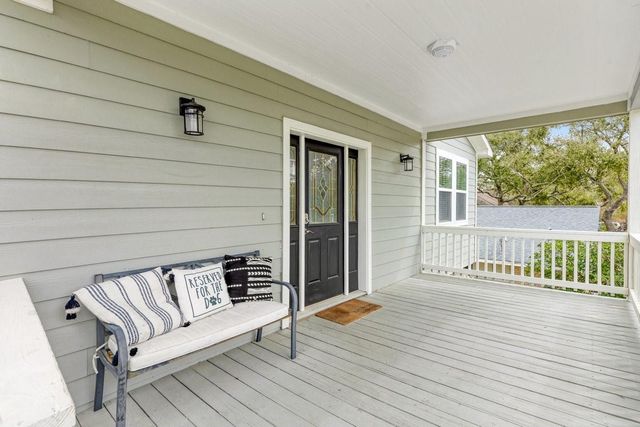 2534 Cliff Drive, Dickinson, TX 77539