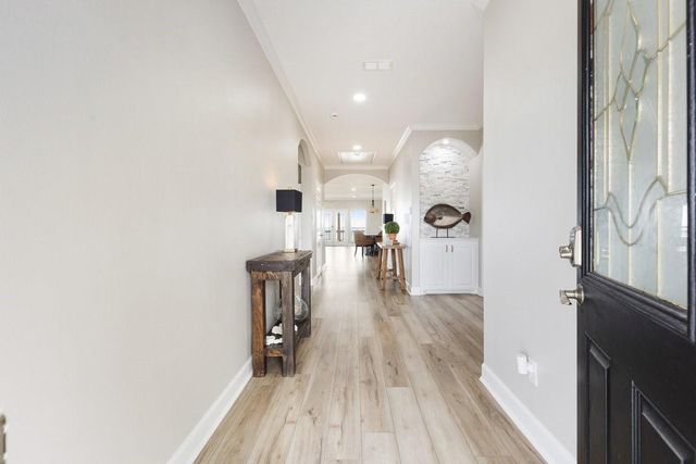 2534 Cliff Drive, Dickinson, TX 77539