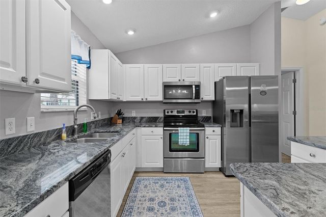 2583 RAINTREE DRIVE, The Villages, FL 32162