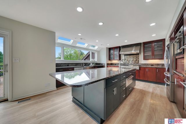 6400 S 84th Street, Lincoln, NE 68516