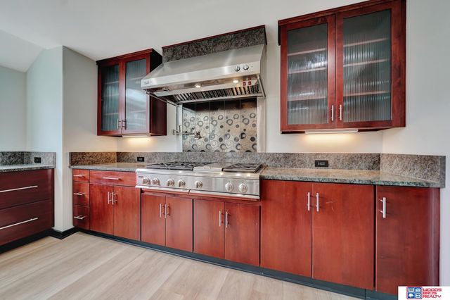 6400 S 84th Street, Lincoln, NE 68516