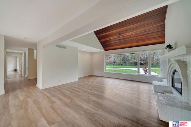 6400 S 84th Street, Lincoln, NE 68516