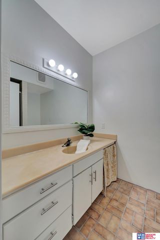 6400 S 84th Street, Lincoln, NE 68516
