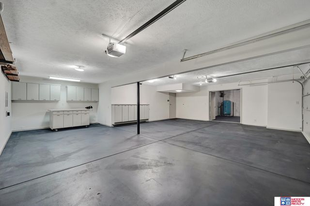 6400 S 84th Street, Lincoln, NE 68516