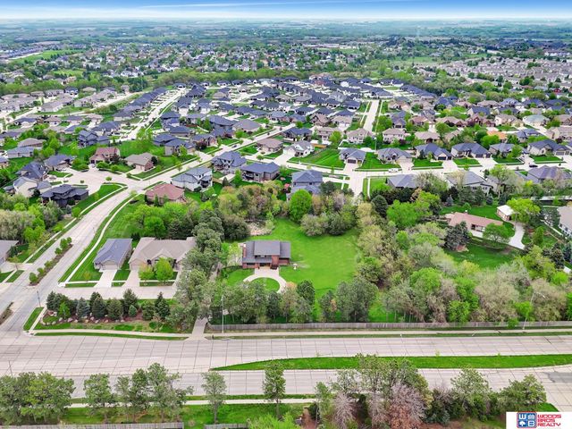 6400 S 84th Street, Lincoln, NE 68516