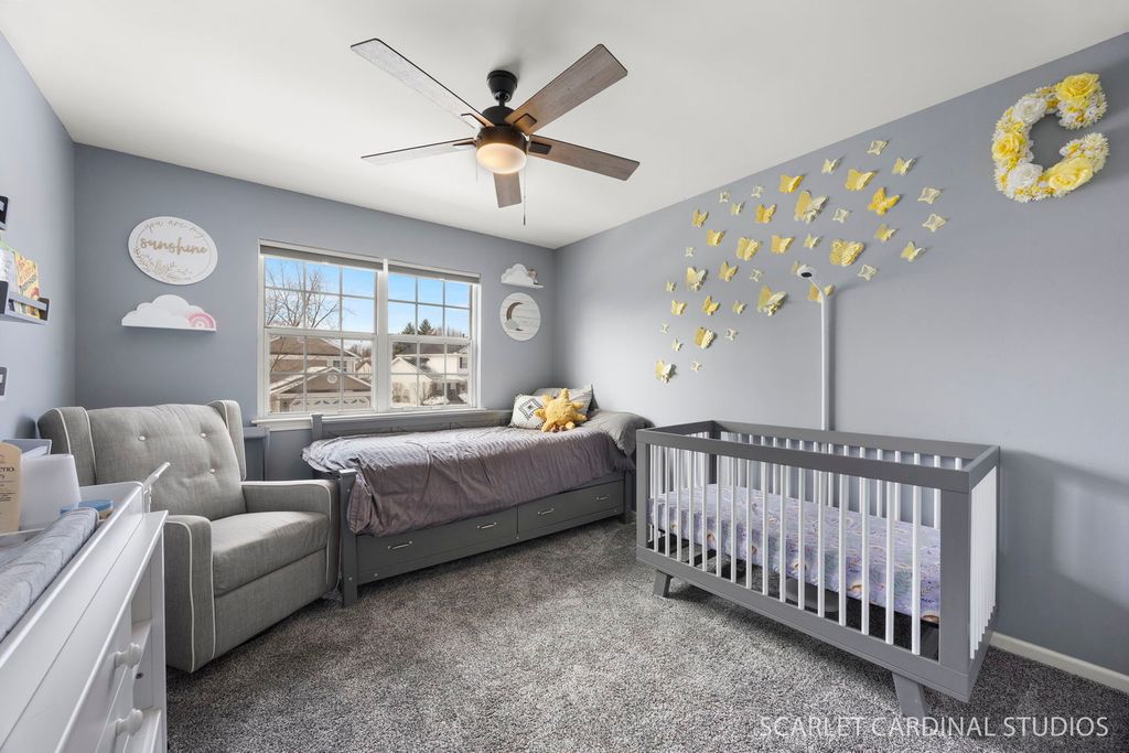 Image 20 of property listing at 1222 Goldenrod Lane, Hoffman Estates, IL 60192