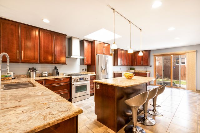 4940 190th Street, Country Club Hills, IL 60478