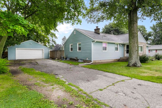 19389 Kern Road, South Bend, IN 46614