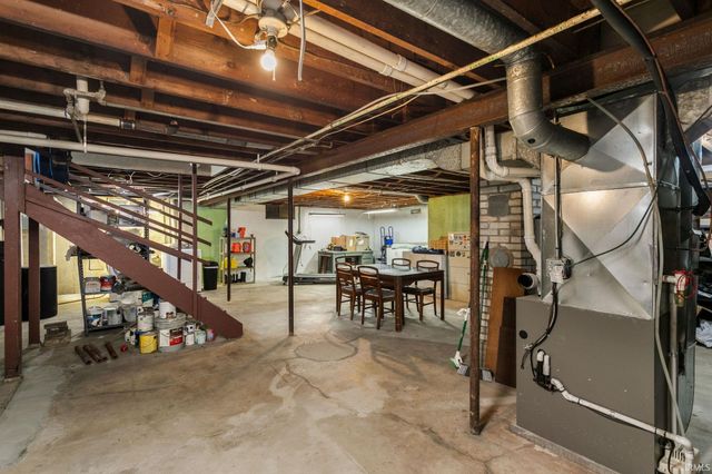 19389 Kern Road, South Bend, IN 46614