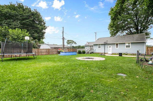 19389 Kern Road, South Bend, IN 46614