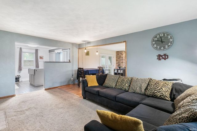 19389 Kern Road, South Bend, IN 46614