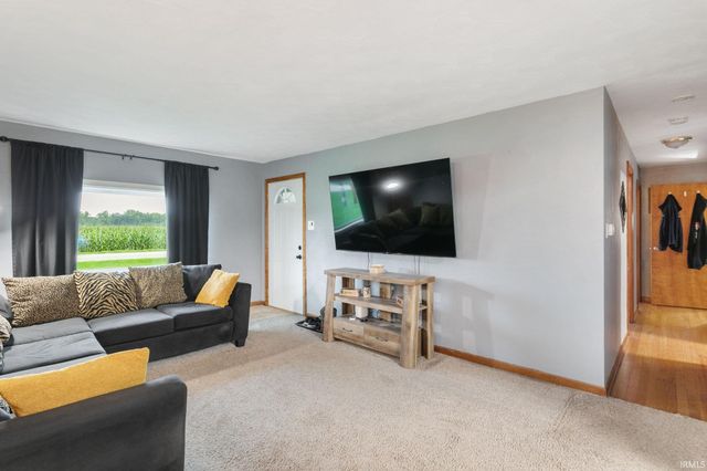 19389 Kern Road, South Bend, IN 46614