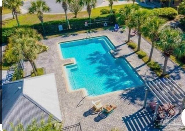 500 & 504 Downhaul Dr, Pensacola, FL 32507