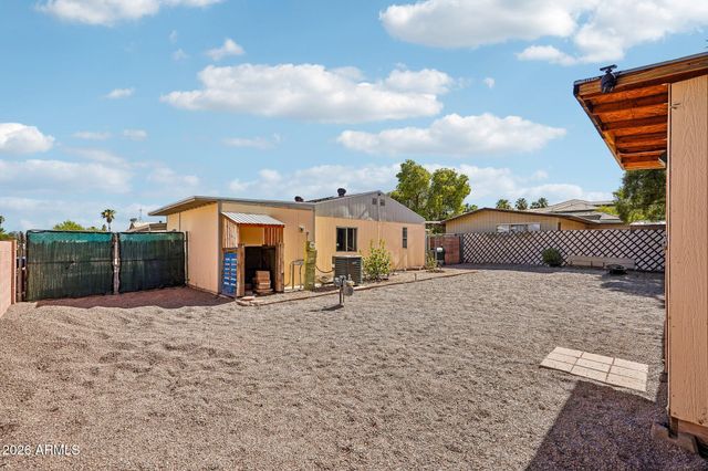 2520 E BEHREND Drive, Phoenix, AZ 85050