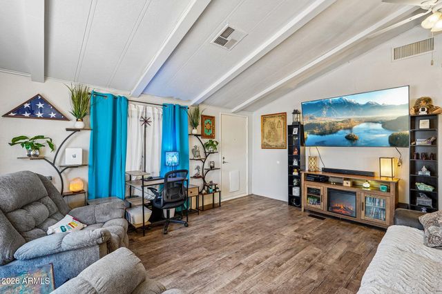 2520 E BEHREND Drive, Phoenix, AZ 85050