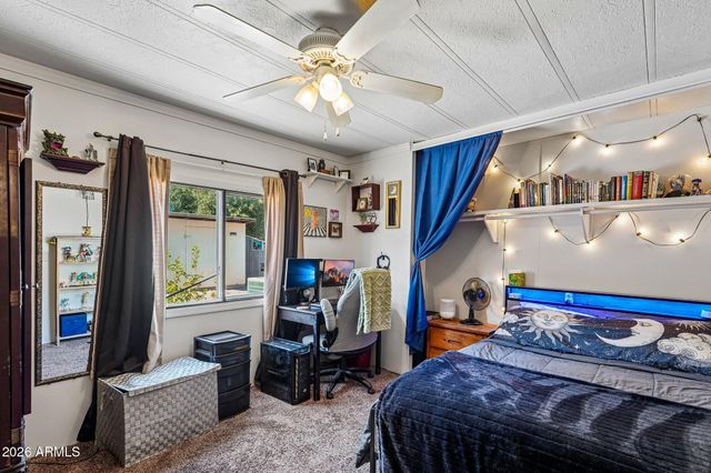 2520 E BEHREND Drive, Phoenix, AZ 85050