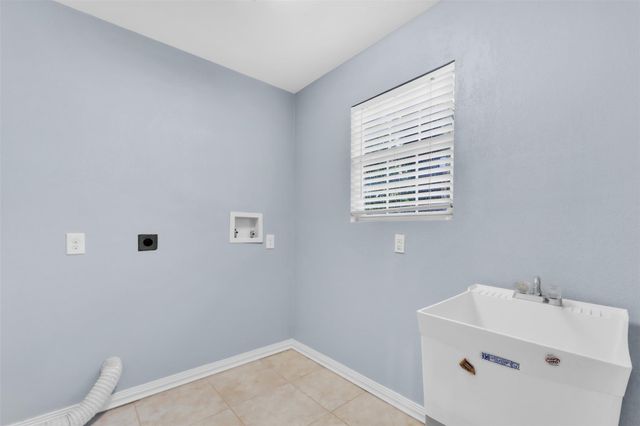 1204 Turtle Creek BLVD, Austin, TX 78745
