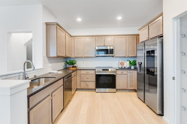 2595 N Swainson Ln, Liberty Lake, WA 99019