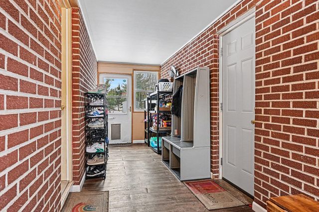 2910 Parchmount Avenue, Kalamazoo, MI 49004