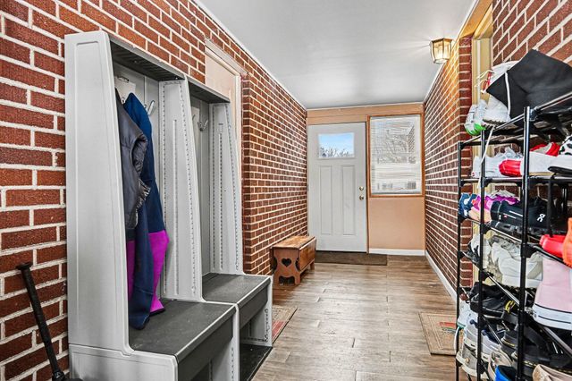 2910 Parchmount Avenue, Kalamazoo, MI 49004