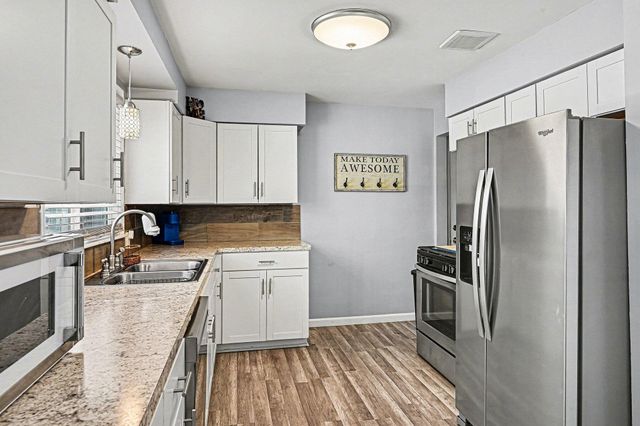 2910 Parchmount Avenue, Kalamazoo, MI 49004