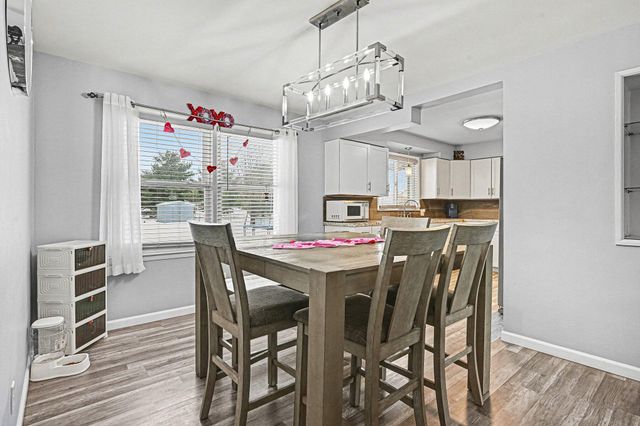 2910 Parchmount Avenue, Kalamazoo, MI 49004