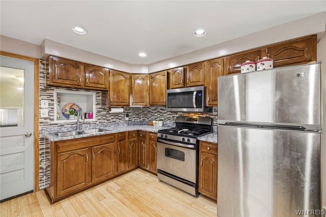 183 Rosedale Boulevard, Amherst, NY 14226