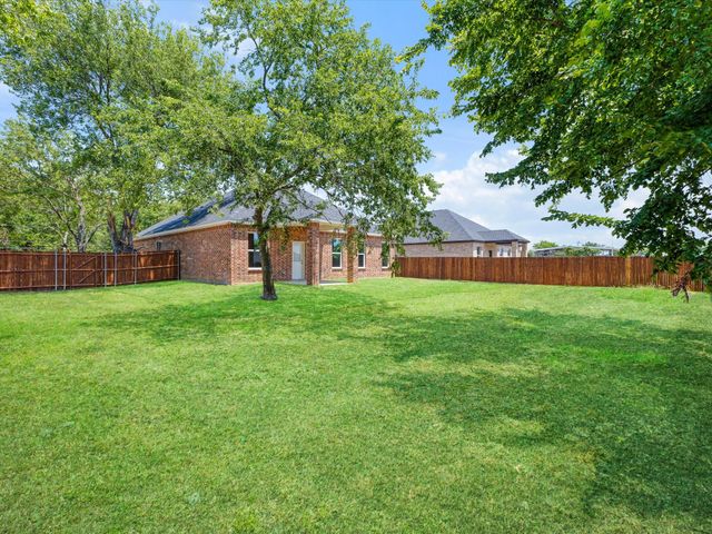 114 Miller Road, Kemp, TX 75143