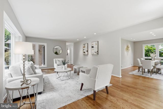 3211 CHICHESTER LN, Fairfax, VA 22031