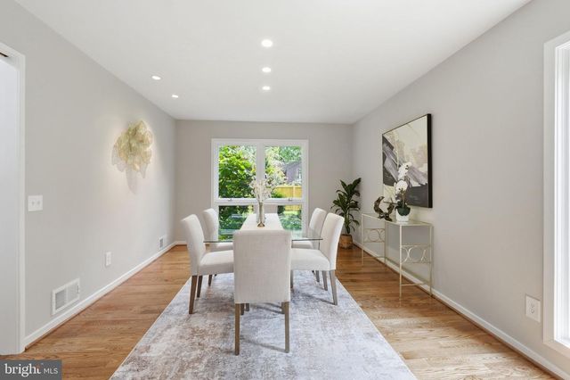 3211 CHICHESTER LN, Fairfax, VA 22031
