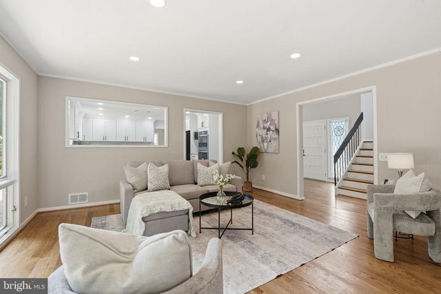 3211 CHICHESTER LN, Fairfax, VA 22031
