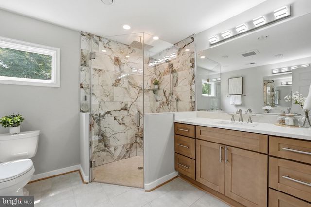 3211 CHICHESTER LN, Fairfax, VA 22031
