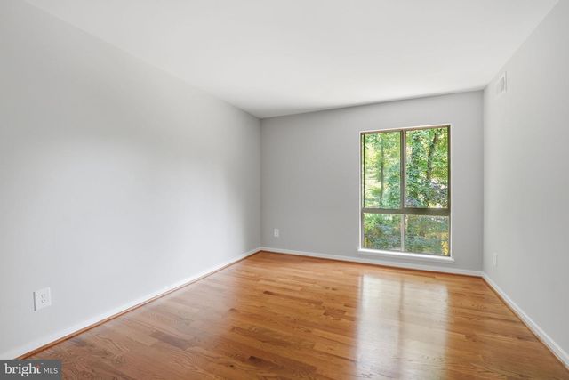 3211 CHICHESTER LN, Fairfax, VA 22031